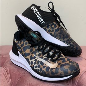 Nike court zoom zero. Cheetah print